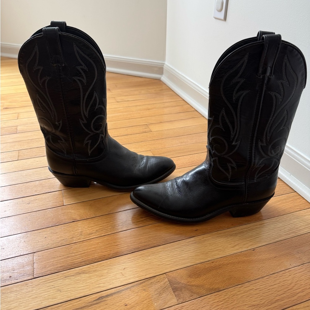 Black Laredo leather cowboy boots